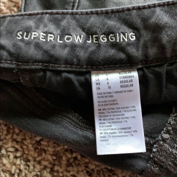 American Eagle Jeans - Picture 3 of 4